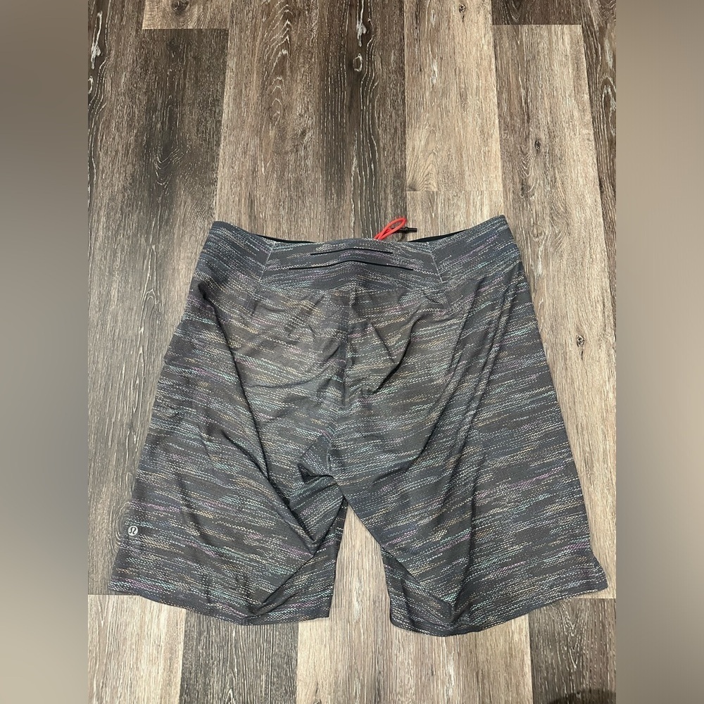 Lululemon Board Shorts Mens 36 Current State 9" Swim Trunks Space Dye Gray - Picture 4 of 6